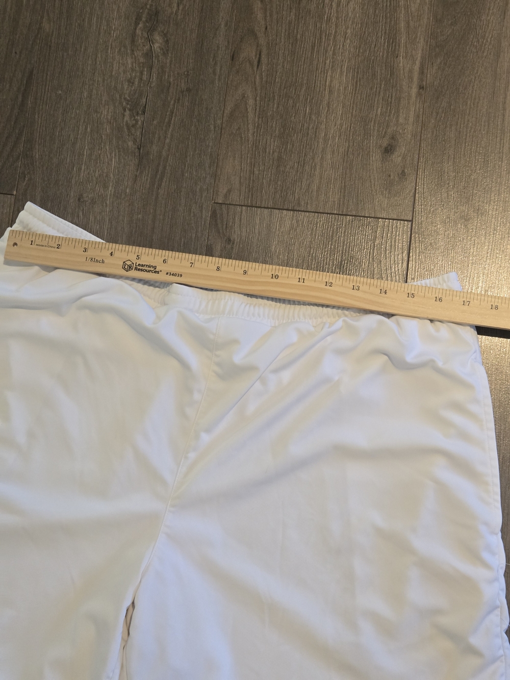Wilson Men’s Court Tennis Shorts White Size Large Mesh Lining Deep Pockets EUC - Picture 5 of 11